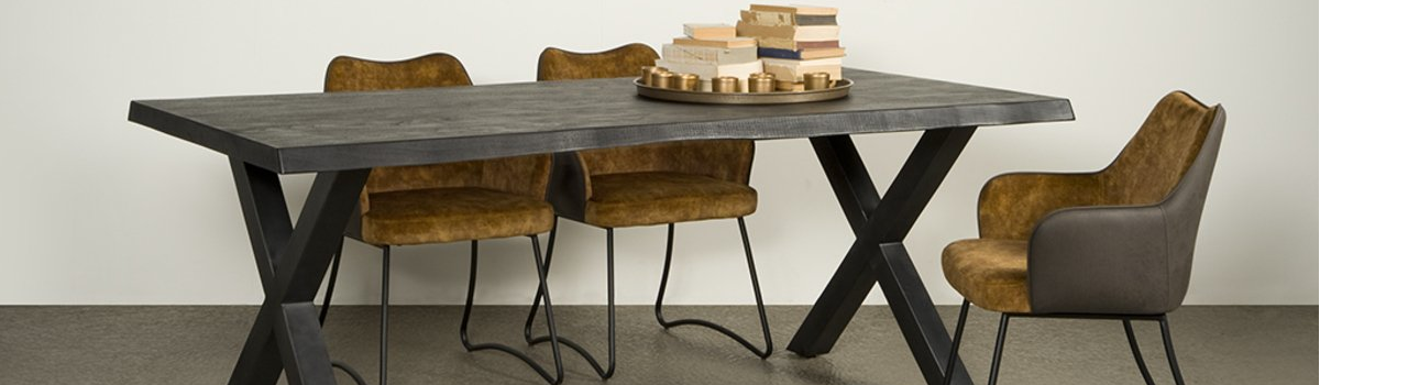 Industriële eettafels - Teakea Industriële eettafels - Teakea