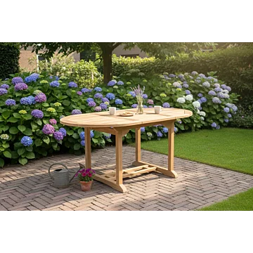 Deze veelzijdige ovale tuintafel van massief teakhout transformeert moeiteloos van een compacte 120 cm tafel naar een ruime 180 cm eettafel, perfect voor elke gelegenheid. Met een breedte van 100 cm biedt de tafel volop ruimte voor uitgebreid dineren in e