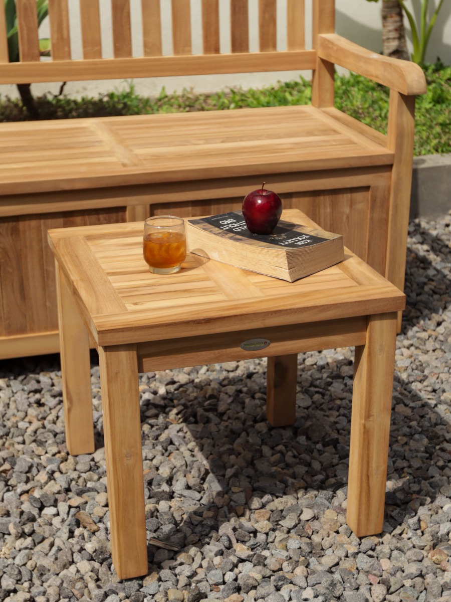 Kleine teak bijzettafel voor buiten geplaatst op terras of in tuin, functionele tafel van massief teak - view 4