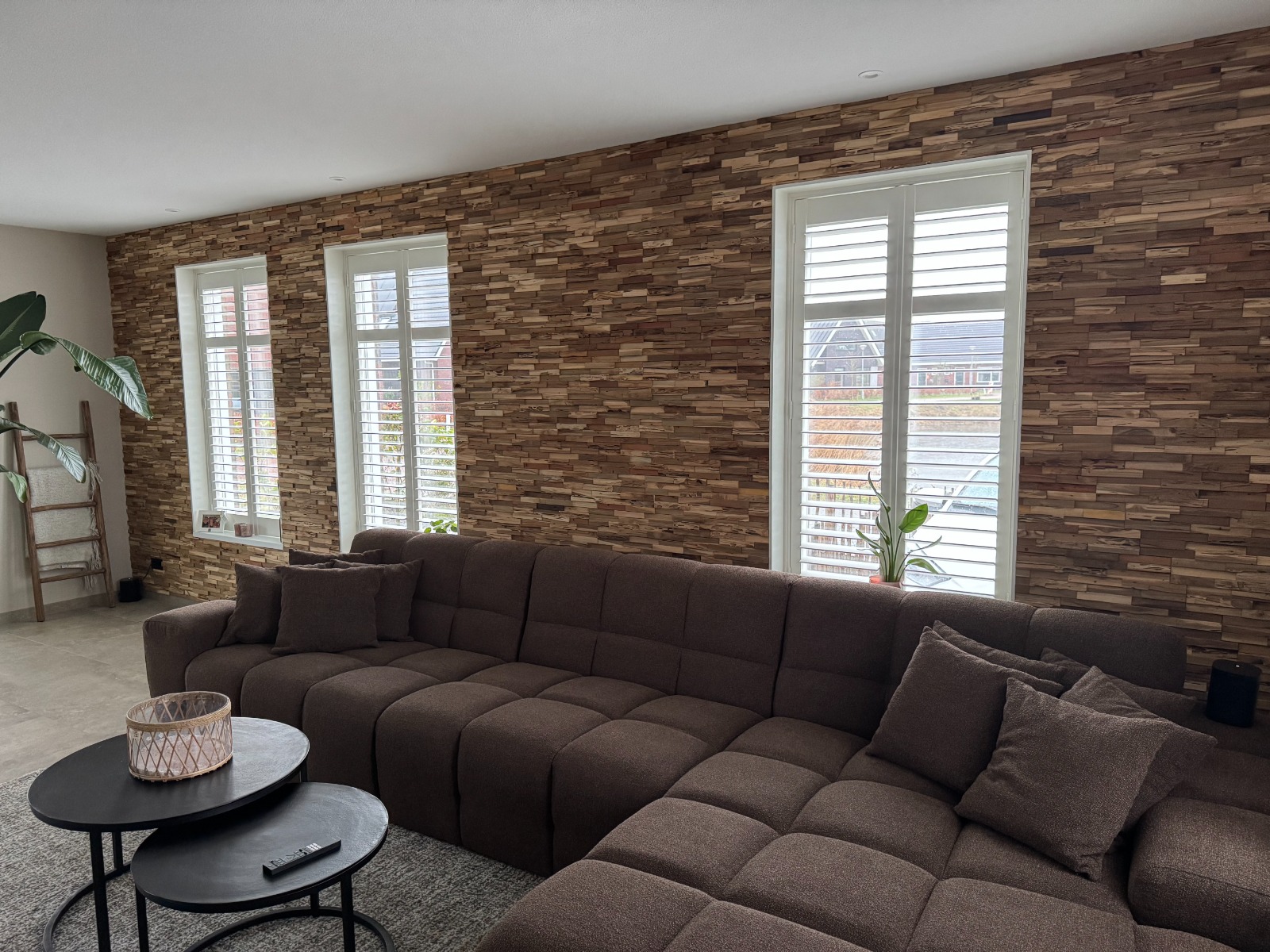 1 Doos Teak Plakhout | Rustiek | 3D Wandpanelen | 1 m2 per Doos | 10 panelen van 18x49.5x2 - DEV-WC-RN-BOX - view 4