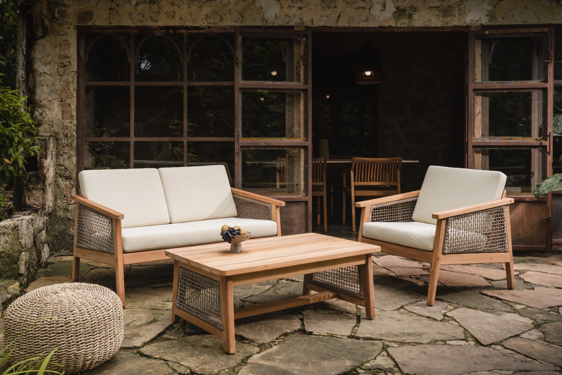 eak tuinset Nadia met fauteuil, 2-zits bank en salontafel op terras - view 4