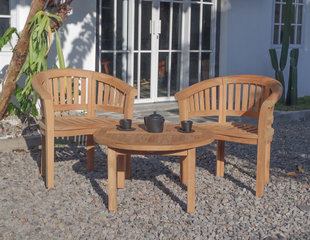 Massief teakhouten tuinstoel Peanut met ronde rugleuning en verticale spijlen, zijaanzicht van uniek kuipmodel voor in de tuin. - view 3