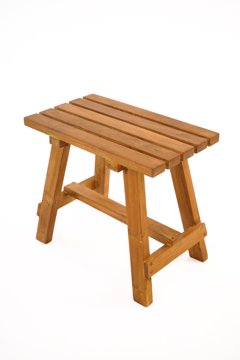 Teakhouten krukje Slates van hergebruikt teak, compact zitmeubel met formaat 50x30x45 cm - view 4