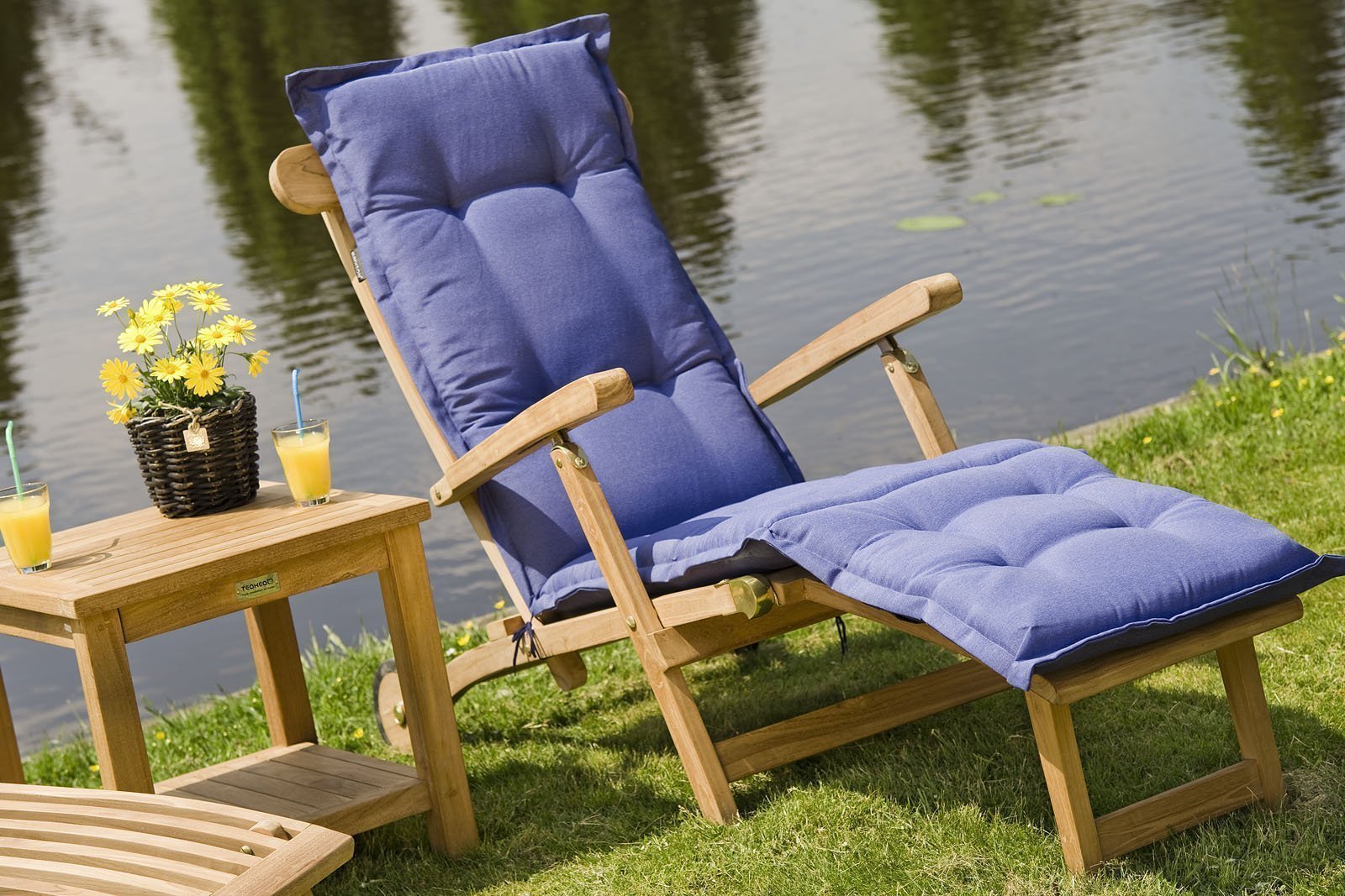 Deckchairs 2 stuks met bijsettafel 50 x 50 x 45 met onderblad Teakea - view 4