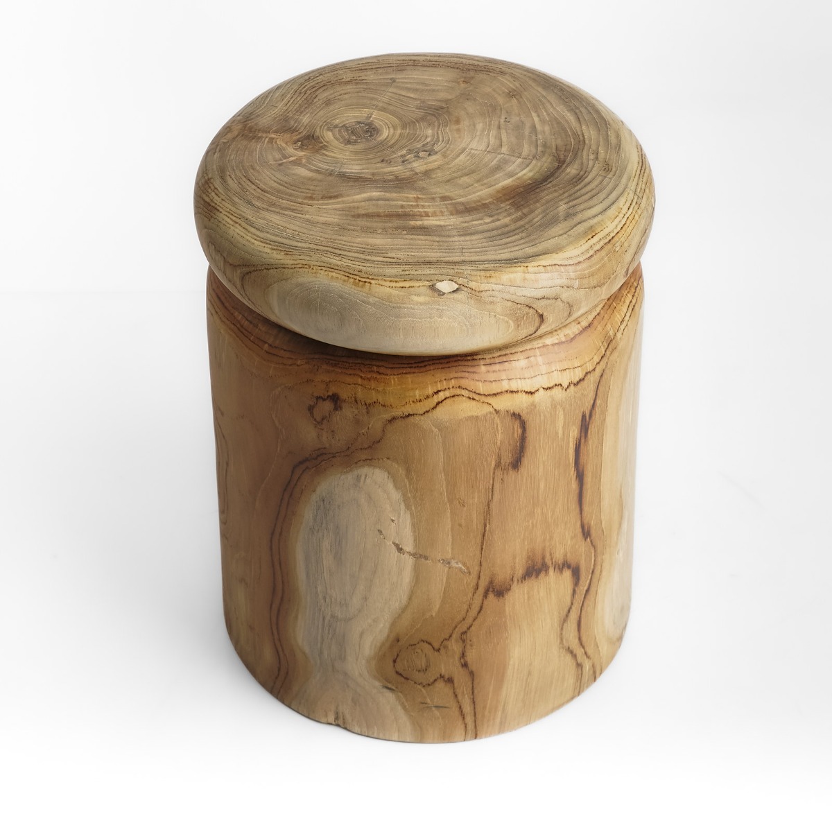 Massief teakhouten kruk Milo Ø35 × H45 cm in naturel teak – vooraanzicht - view 3