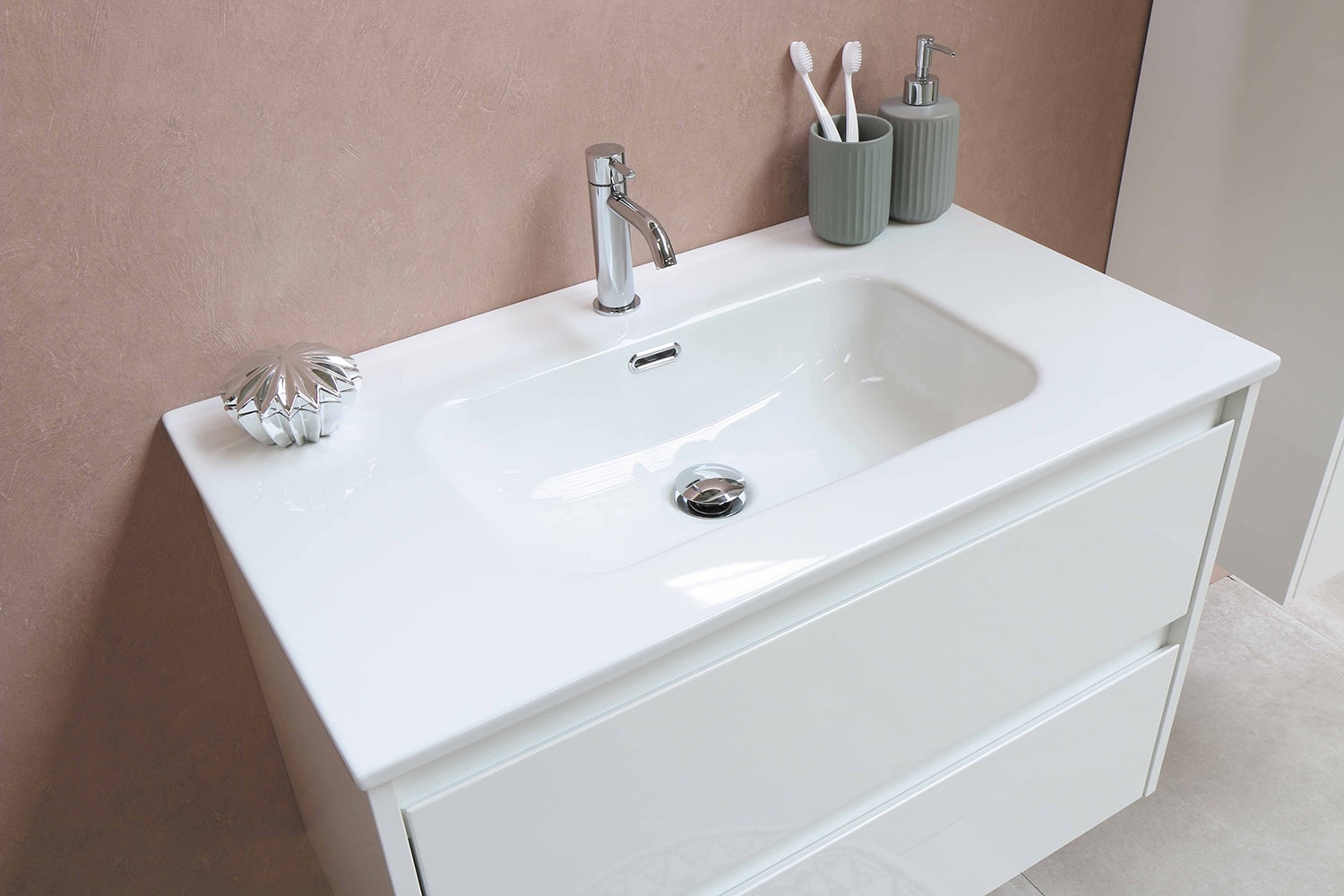 Porselein Elegant wastafel met slank 2 cm ontwerp en aflegplateau - view 4
