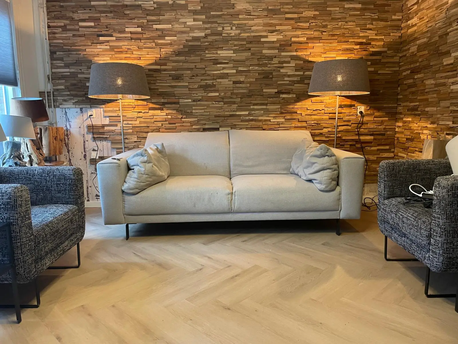 1 Doos Teak Plakhout | Rustiek | 3D Wandpanelen | 1 m2 per Doos | 10 panelen van 18x49.5x2 - DEV-WC-RN-BOX - alternate view